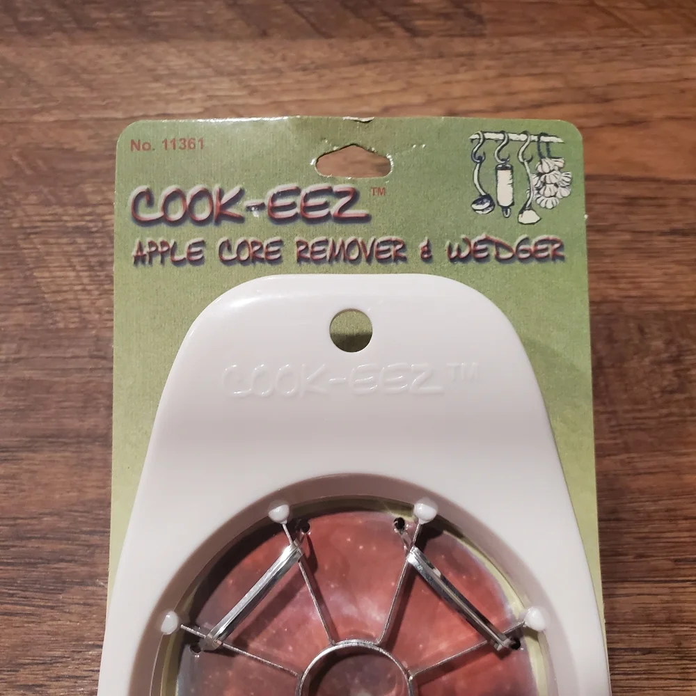 Cook-eez Apple Cutter Core Remover & Wedger Apple Slices Home Kitchen White New